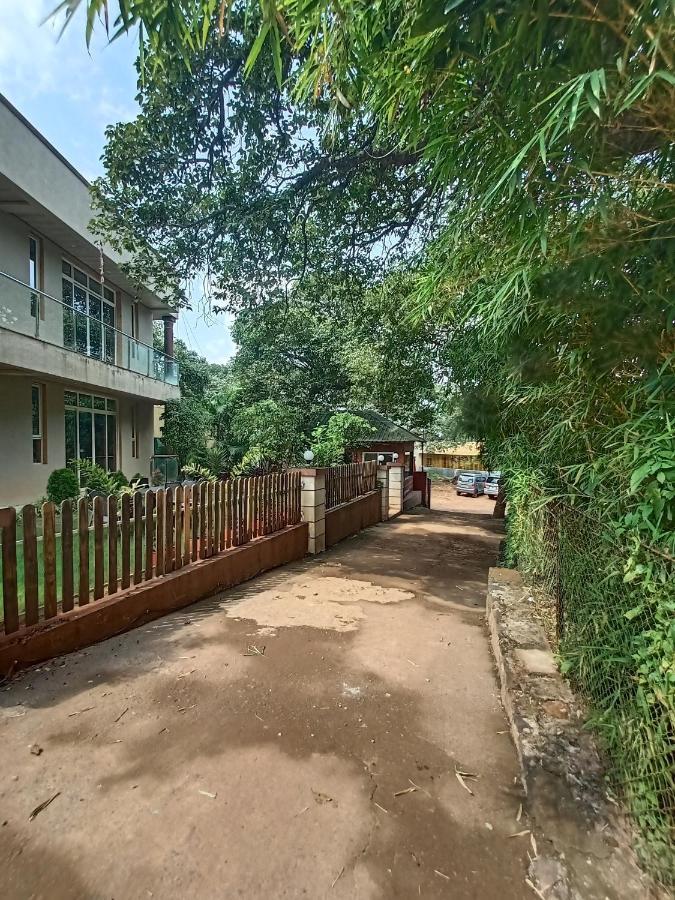 Hotel Oakwood Mahābaleshwar Εξωτερικό φωτογραφία